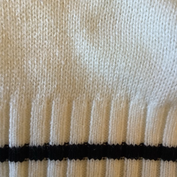 Divided by H&M White sweater!✨ - Picture 3 of 3